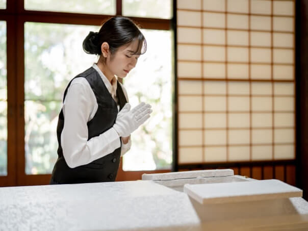 葬祭ディレクターによる打ち合わせの様子